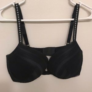 Like new Victoria Secret push-up bra